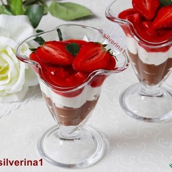 Клубничный десерт 