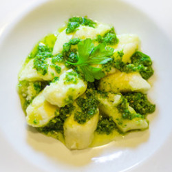 Картофельные ньокки с песто