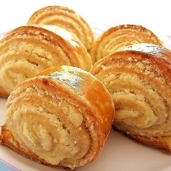 Гата - вкусные рулетики!