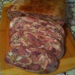 САЛЬТИСОН ИЗ СВИНОЙ РУЛЬКИ