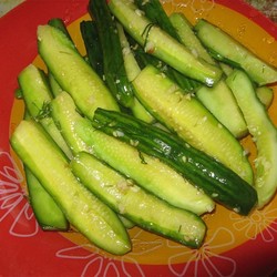 Огурцы по-корейски (10 минут - и готовы)