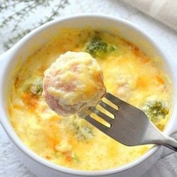 Рыбные фрикадельки с брокколи в сливочном соусе