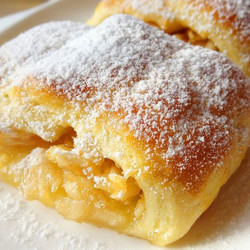 рулетики с яблоками