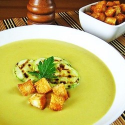 Суп-пюре из кабачков: 8 вариантов приготовления