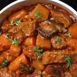 Мясо тушёное, Гуляш из говядины