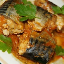 Рецепт скумбрії тушкованої.