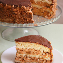 Торт "Сникерс"