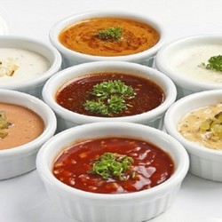 Эти соусы прекрасно заменяют майонез и гораздо полезнее