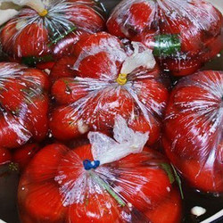 Помидорчики в пакетах