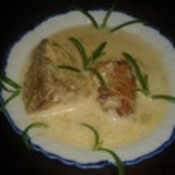 Пикантный соус-подлива с мясом и хреном