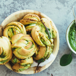 Бриошь со шпинатом - рецепт RussianFood