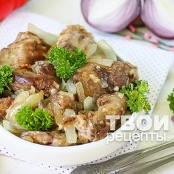 Куриная печень, жареная с луком