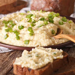 Форшмак с яблоком и зеленью - рецепт RussianFood