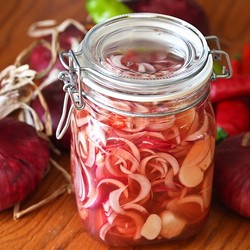 Маринованный лук - рецепт RussianFood