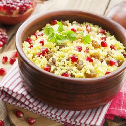 Кус-кус с гранатом и изюмом - рецепт RussianFood