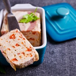 Мясной рулет в прошутто - рецепт RussianFood