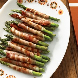 Спаржа в ветчине - рецепт RussianFood