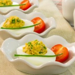 Яйца, фаршированные грибами