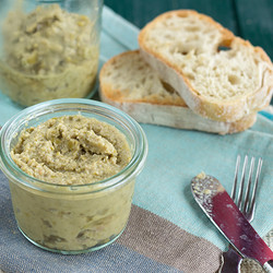Тапенад из оливок - рецепт RussianFood