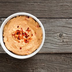 Острый хумус с красным перцем чили - рецепт RussianFood