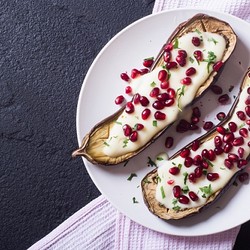 Баклажаны с чесночным соусом - рецепт RussianFood