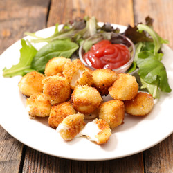 Сырные шарики из моцареллы - рецепт RussianFood