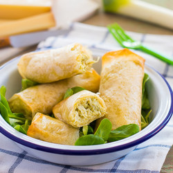 Блинчики с луком-порей и сыром - рецепт RussianFood