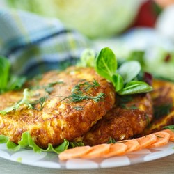 Тыквенные оладьи с зеленым соусом - рецепт RussianFood