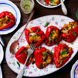 Запеченный перец с хлебом по-итальянски - рецепт RussianFood