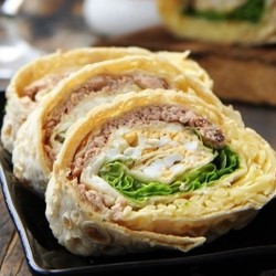 Рулет из лаваша с печенью трески - рецепт RussianFood