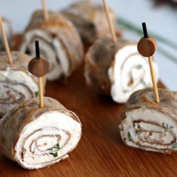 Рулетики с мягким творогом - рецепт RussianFood