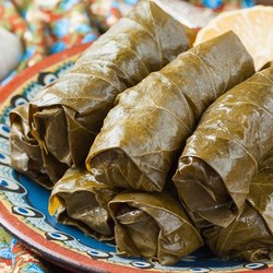 Толма с виноградными листьями - рецепт RussianFood