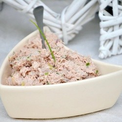 Паштет из тунца - рецепт RussianFood