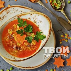 Гороховый суп с копченой колбасой