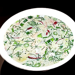 Окрошка на кефире с редиской