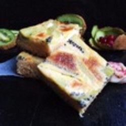 Перевёрнутый пирог с киви на сметане