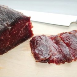 Говядина, маринованная в водке. У кого не спрошу, никто не слышал о таком способе