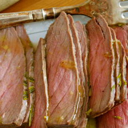 Мясо, запеченное по-бразильски: карнавал вкуса на вашем новогоднем столе!