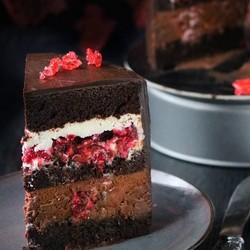 ТОРТ "LADY in RED".