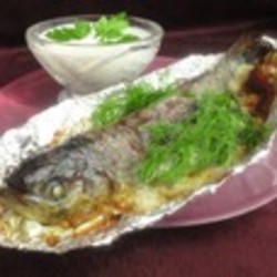 Радужная форель на луковой подушке