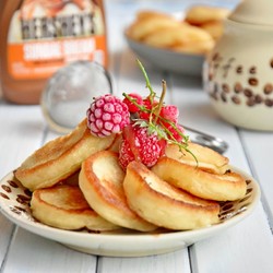 Пышные оладьи на кефире — лучшие и проверенные пошаговые рецепты.