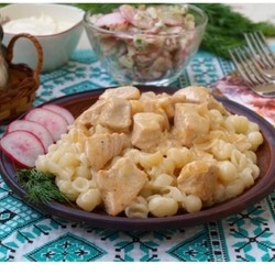 Индейка тушеная в сметане