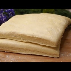 Готовлю Слоеное тесто теперь только так! Слоистое и готовится за 10 минут