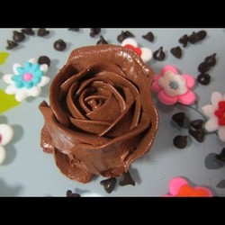 Шоколадный, масляный крем на белках— Меренга