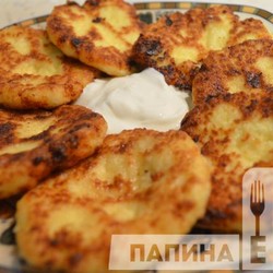 Сырники из творога с изюмом