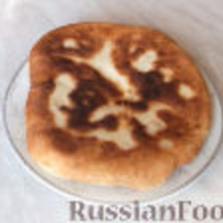 Дрожжевой пирог с сыром (на сковороде)