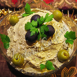 Паштет из авокадо с грецкими орехами