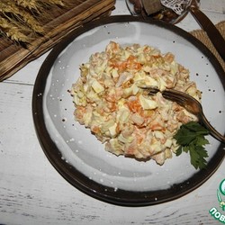 Салат с копченой курицей "Нежный"