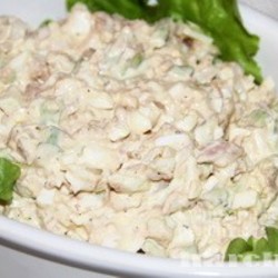 Салат из авокадо с тунцом «Корсар»