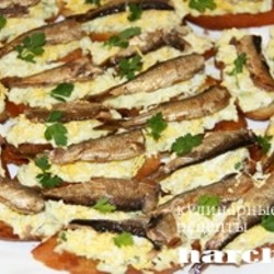 Бутерброды со шпротами и авокадо